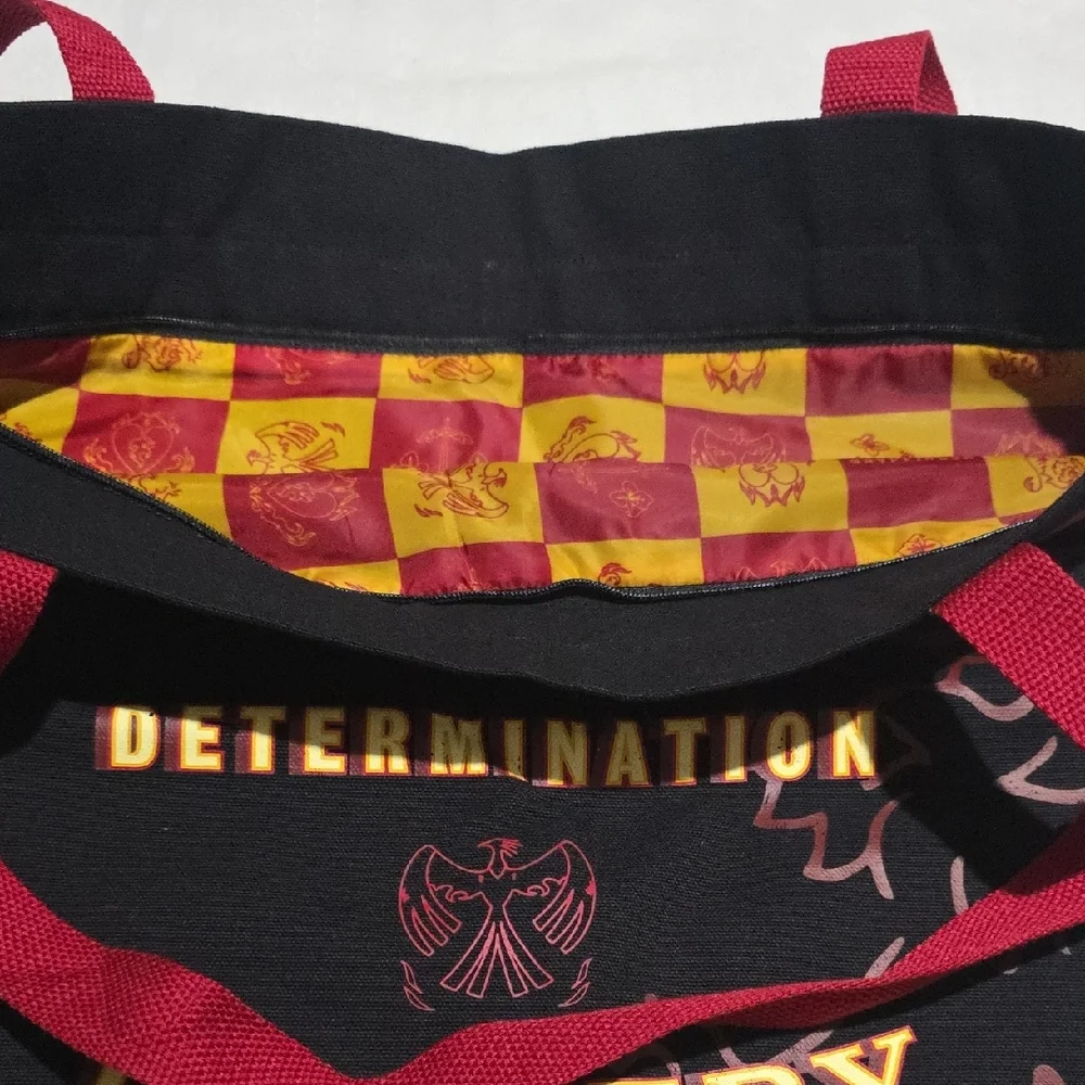 Universal‎ Courage Tote Bag - Black and Red